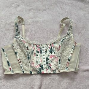VICTORIAS SECRET | Floral Lace Bustier Top